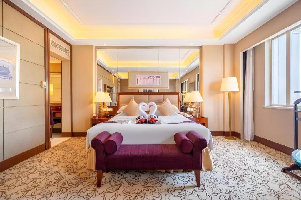 Chengdu Taihe International Hotel Exterior photo